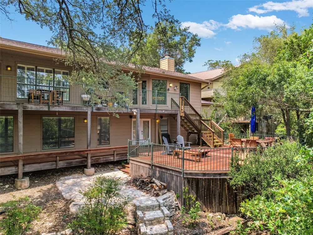 2207 Cypress Point E Austin, TX 78746