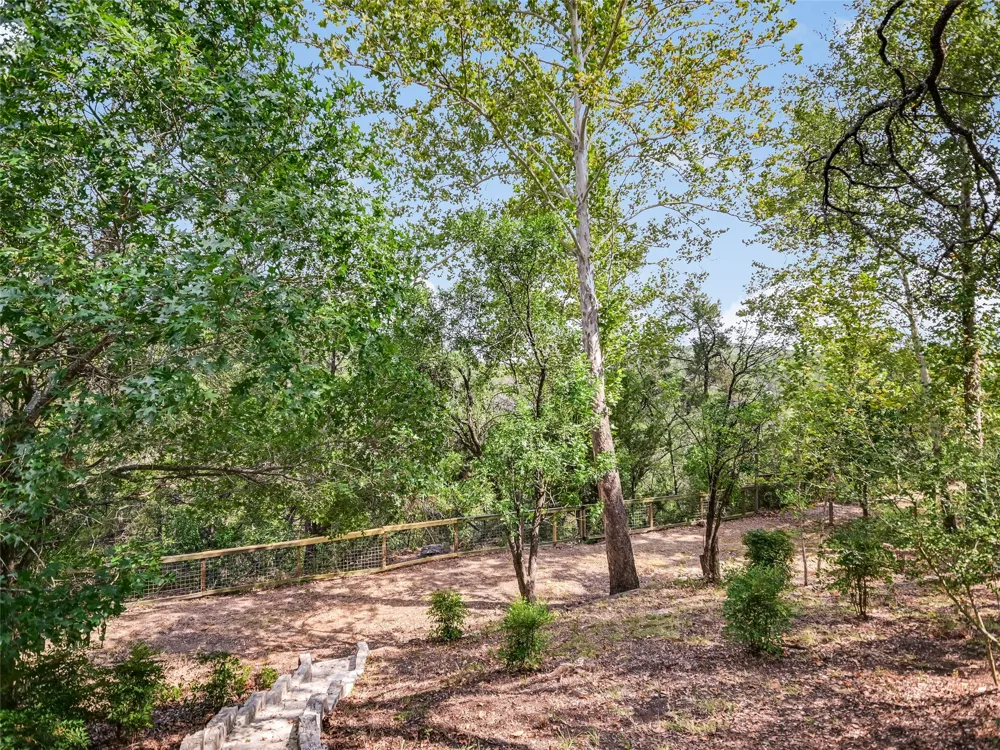 2207 Cypress Point E Austin, TX 78746
