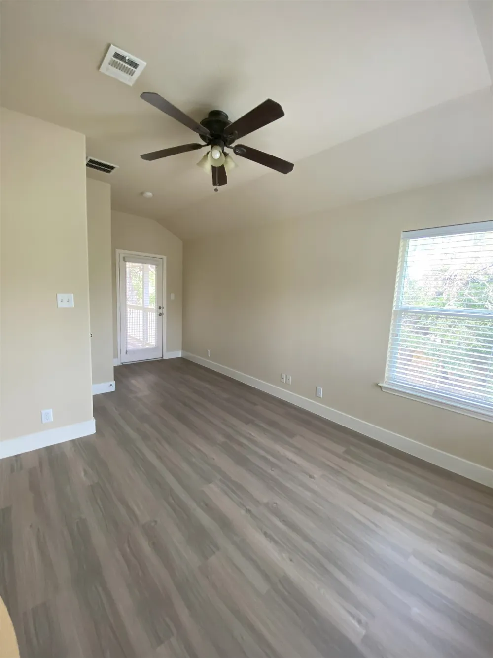 8600 Wood Stork Drive Austin, TX 78729