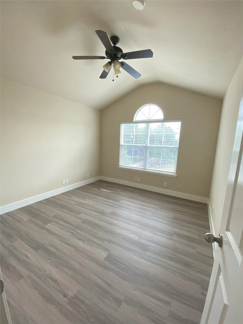 8600 Wood Stork Drive Austin, TX 78729