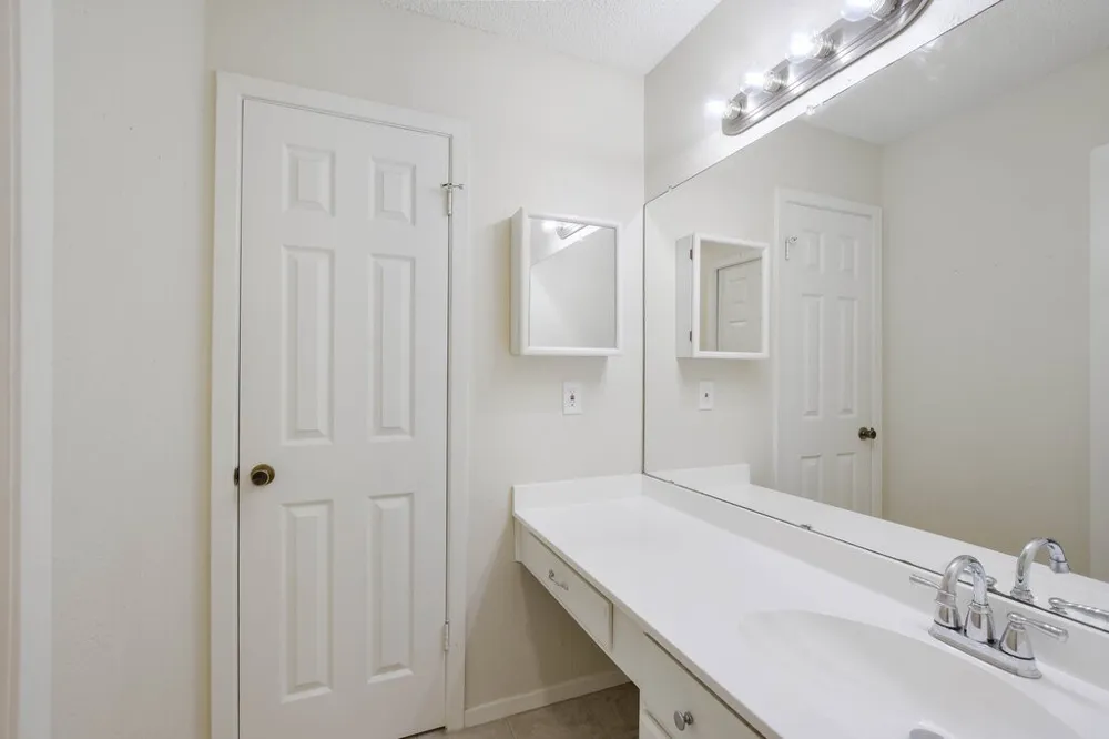 12300 Scribe Drive Austin, TX 78759