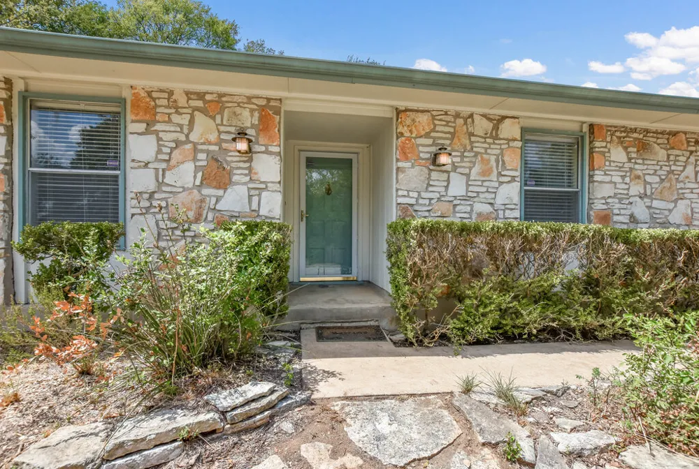 12300 Scribe Drive Austin, TX 78759