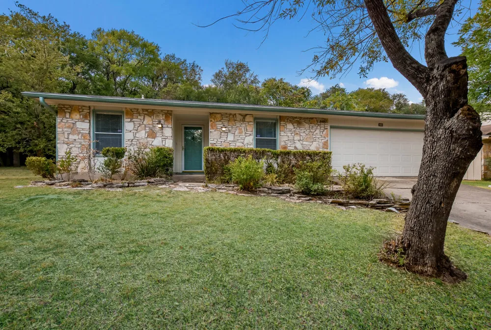 12300 Scribe Drive Austin, TX 78759