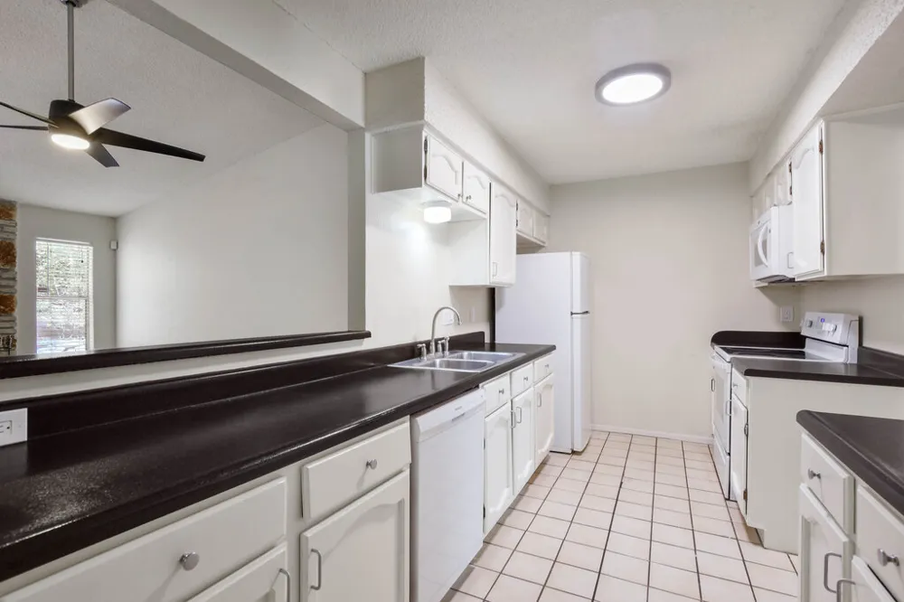 12300 Scribe Drive Austin, TX 78759