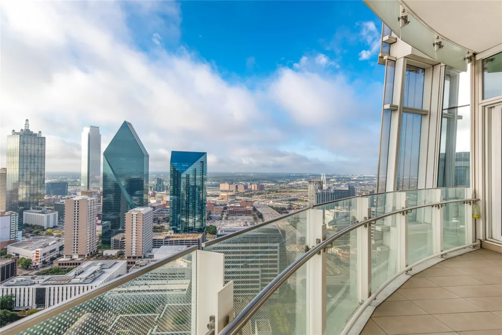 1918 Olive Street #3403 Dallas, TX 75201