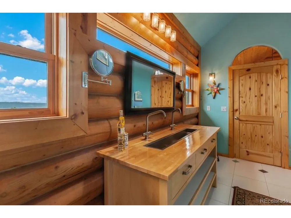 9 Arapahoe Street Woodland Park, CO 80863