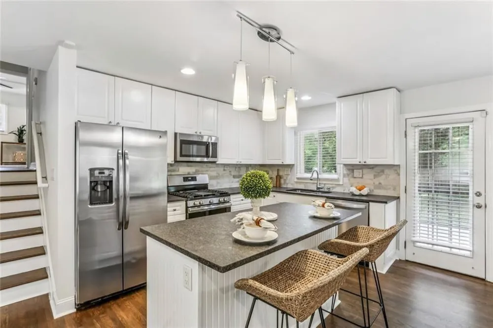 1888 La Mesa Decatur, GA 30032