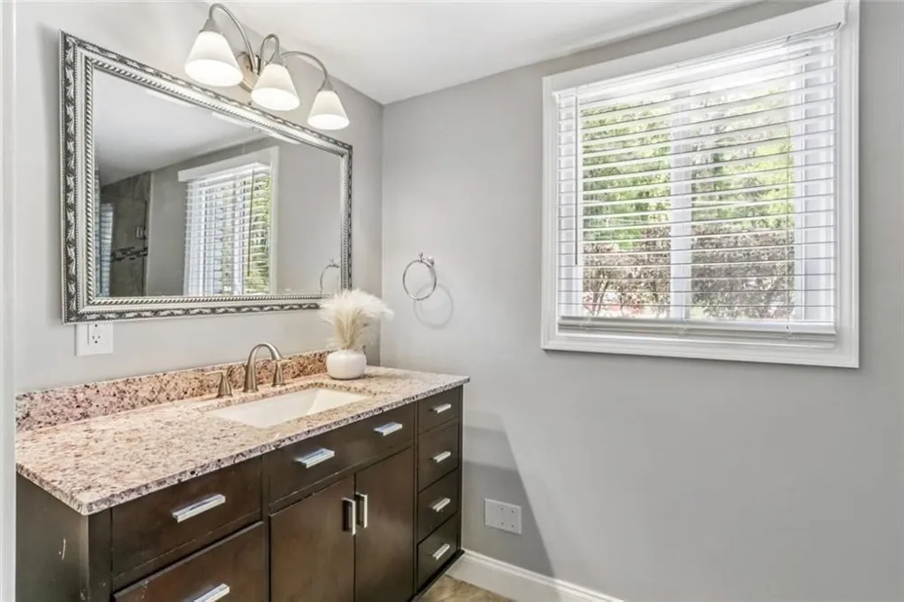 1888 La Mesa Decatur, GA 30032