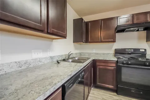 24331 Volta Gardens Court
