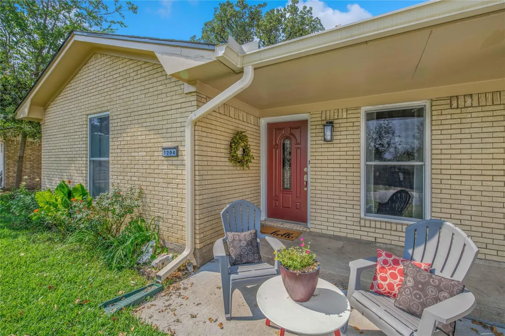1204 Berkeley Street College Station, TX 77840