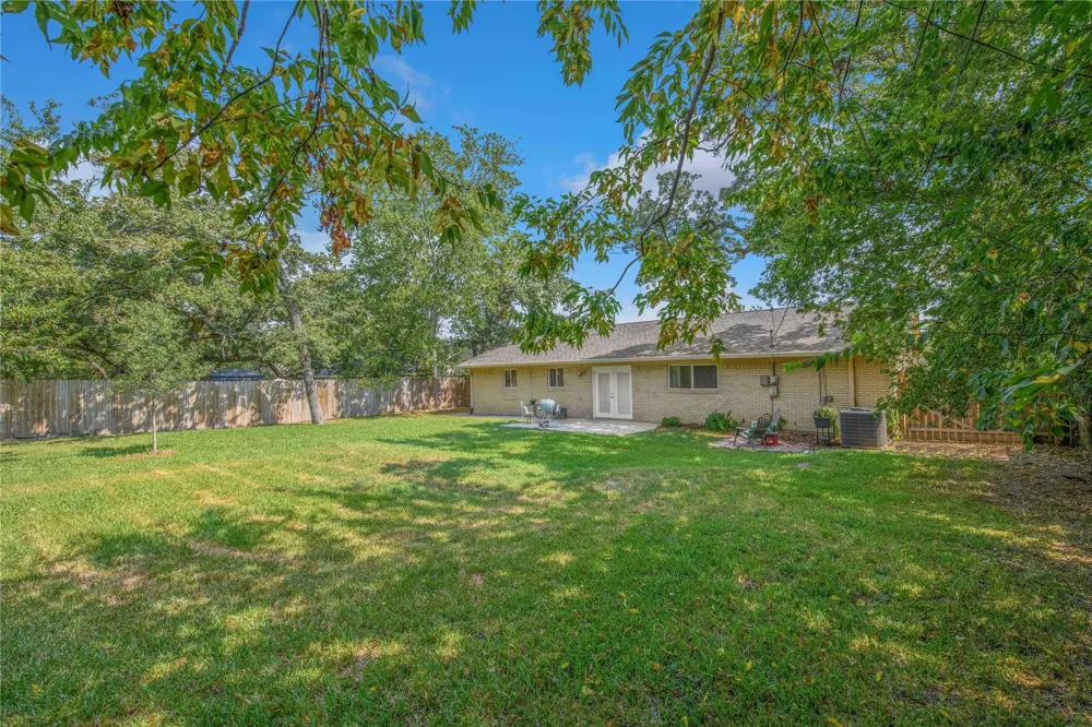 1204 Berkeley Street College Station, TX 77840
