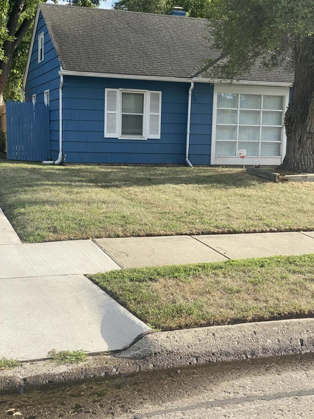 10641 S Troy Street Oak Park, MI 48237
