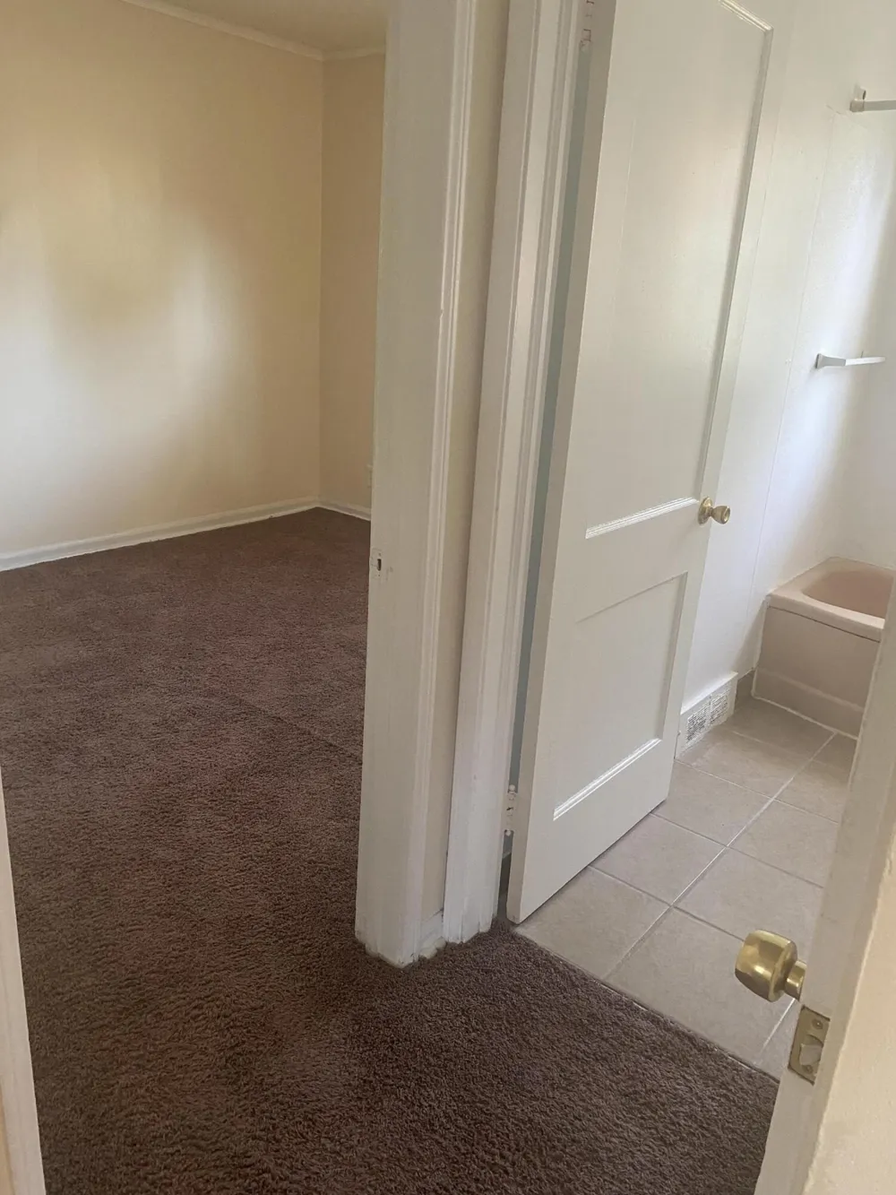 10641 S Troy Street Oak Park, MI 48237