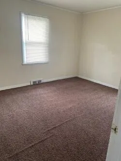 10641 S Troy Street Oak Park, MI 48237