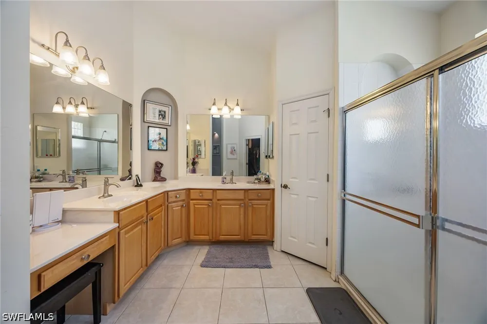 Burnt Pine Drive Naples, FL 34119