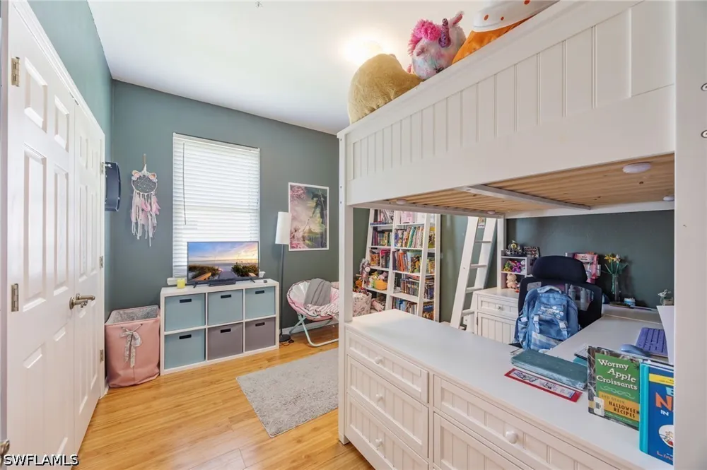 Burnt Pine Drive Naples, FL 34119