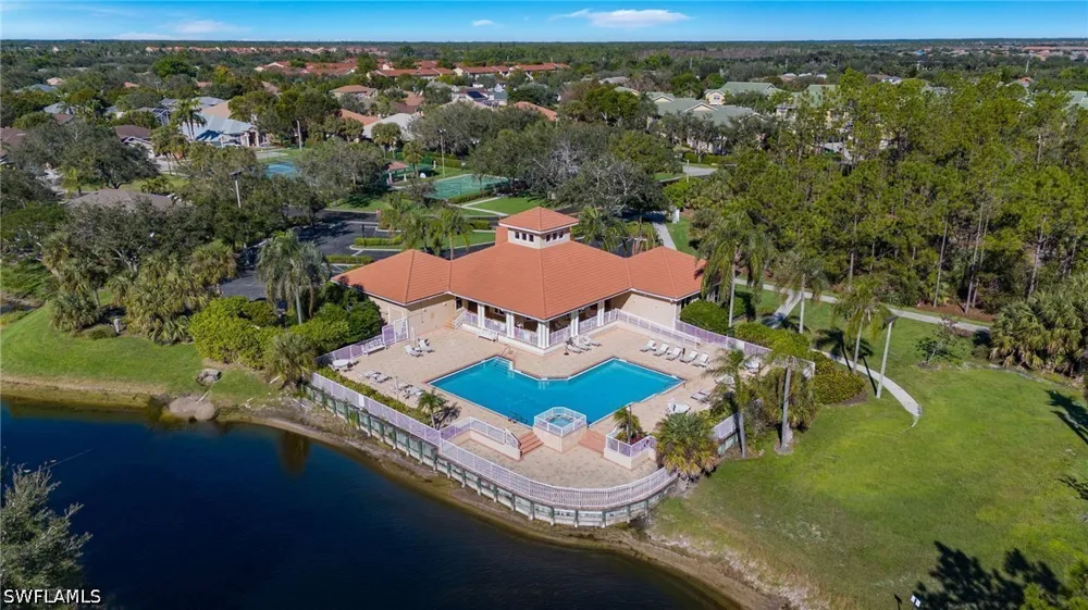 Burnt Pine Drive Naples, FL 34119