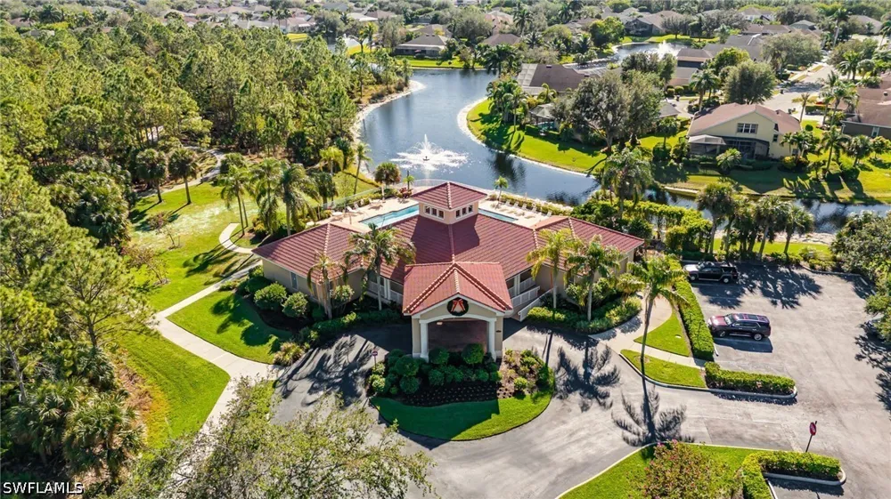 Burnt Pine Drive Naples, FL 34119
