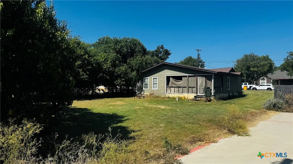 806 S Pearl Street Belton, TX 76513