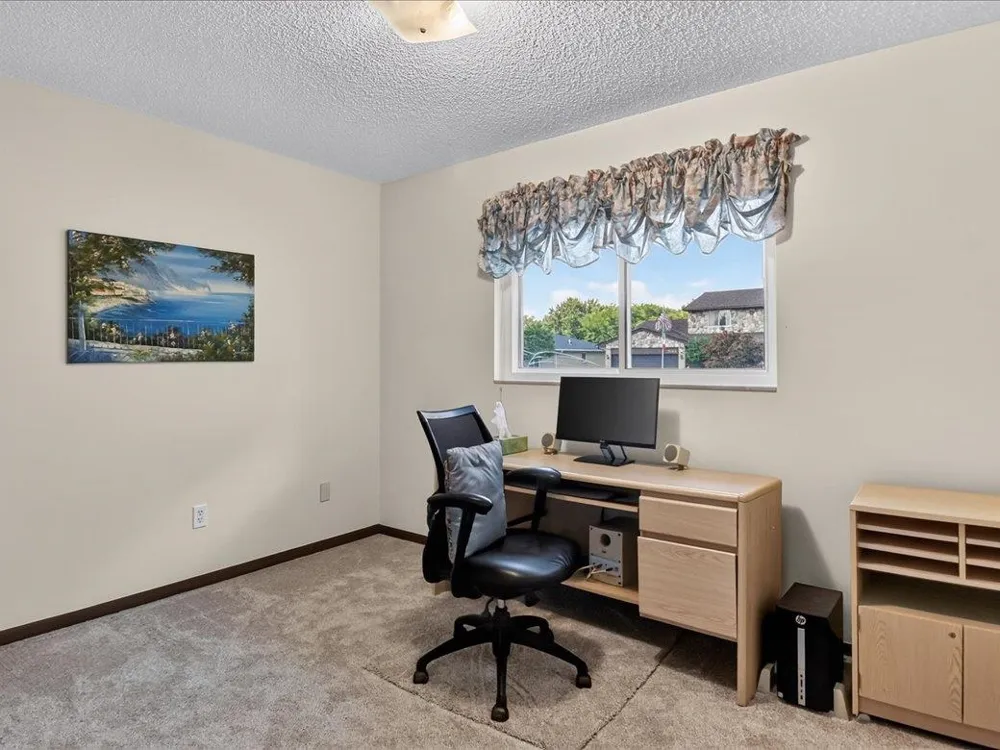 15500 Sherwood Lane Fraser City, MI 48026