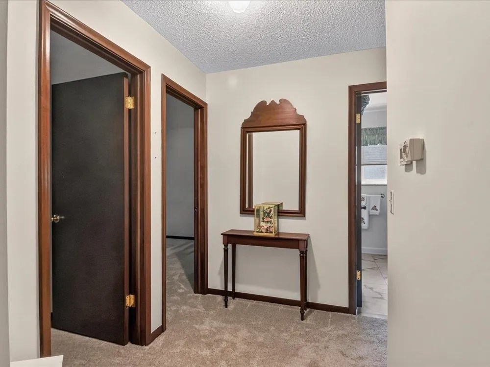 15500 Sherwood Lane Fraser City, MI 48026