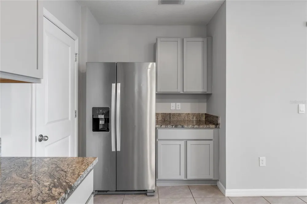 9294 FORGE BREEZE LOOP Wesley Chapel, FL 33545