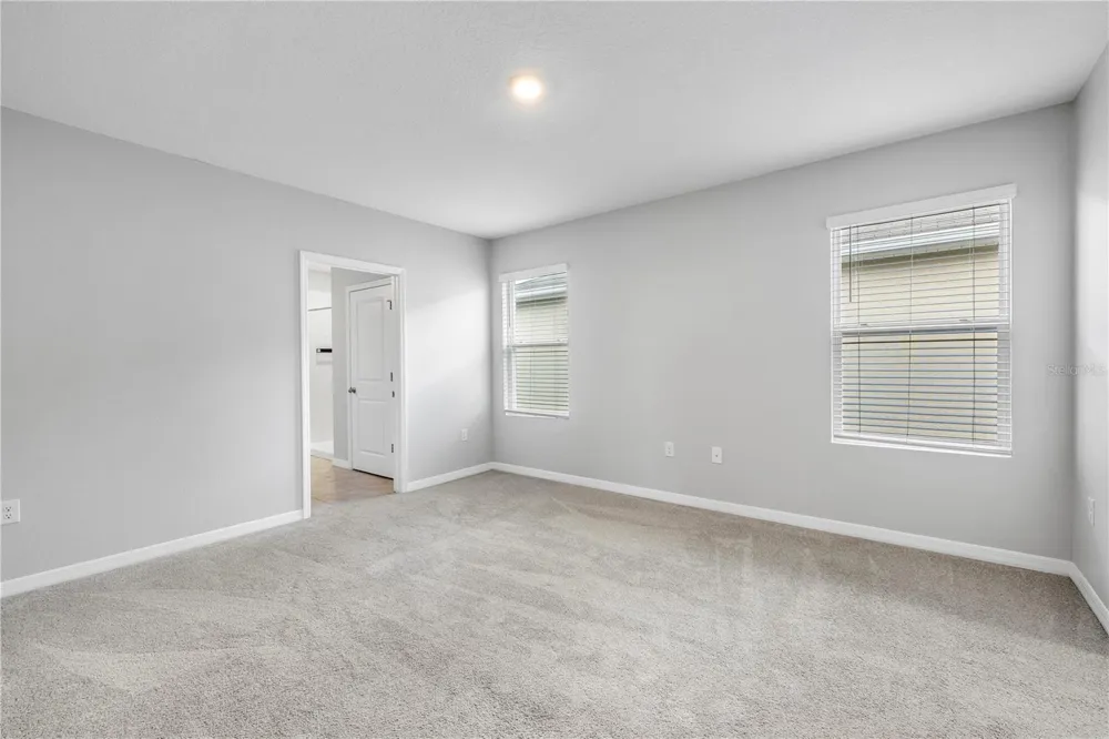 9294 FORGE BREEZE LOOP Wesley Chapel, FL 33545