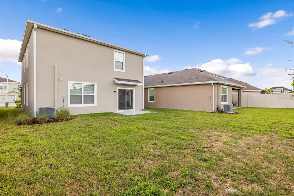 9294 FORGE BREEZE LOOP Wesley Chapel, FL 33545