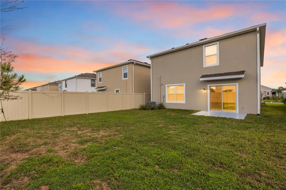 9294 FORGE BREEZE LOOP Wesley Chapel, FL 33545