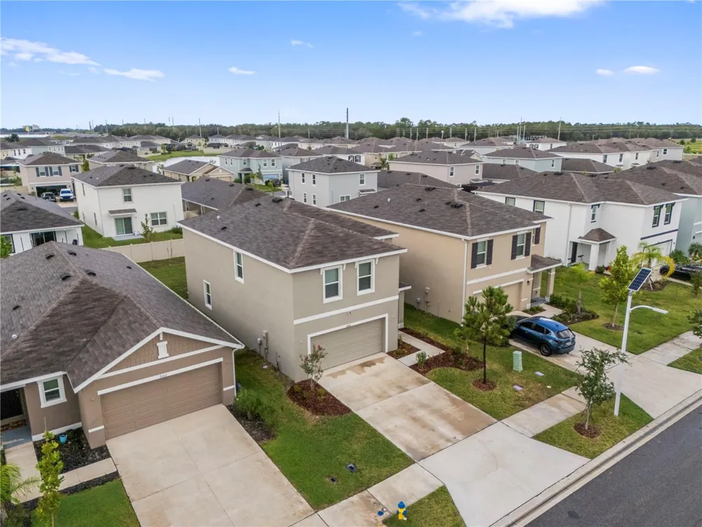 9294 FORGE BREEZE LOOP Wesley Chapel, FL 33545