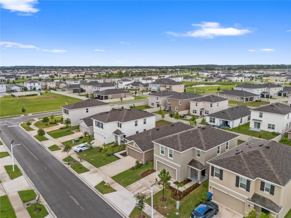 9294 FORGE BREEZE LOOP Wesley Chapel, FL 33545