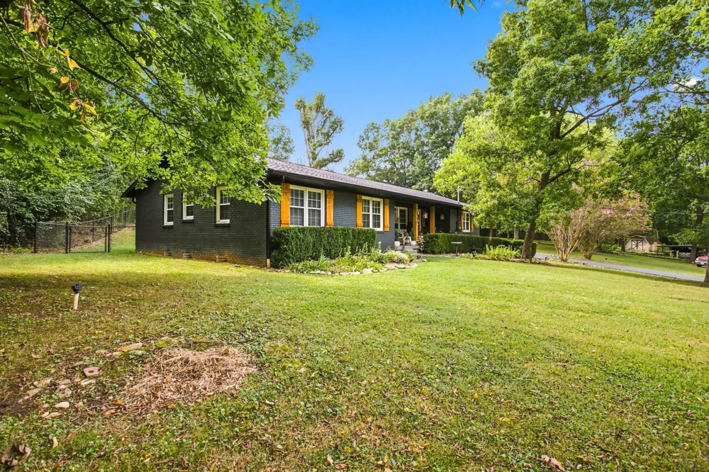 1000 Cheryl Dr Lewisburg, TN 37091