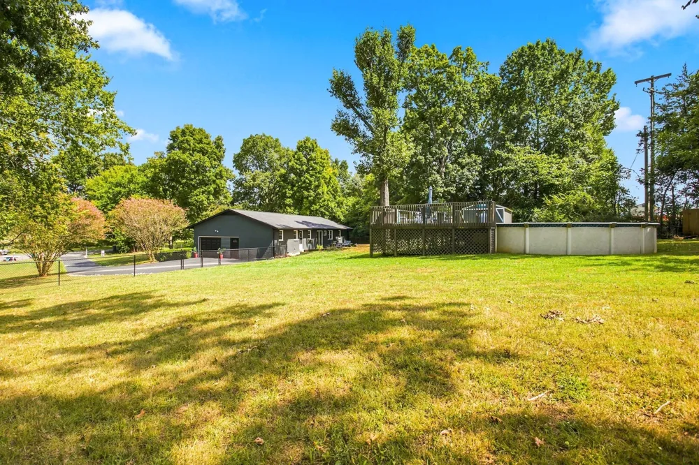 1000 Cheryl Dr Lewisburg, TN 37091