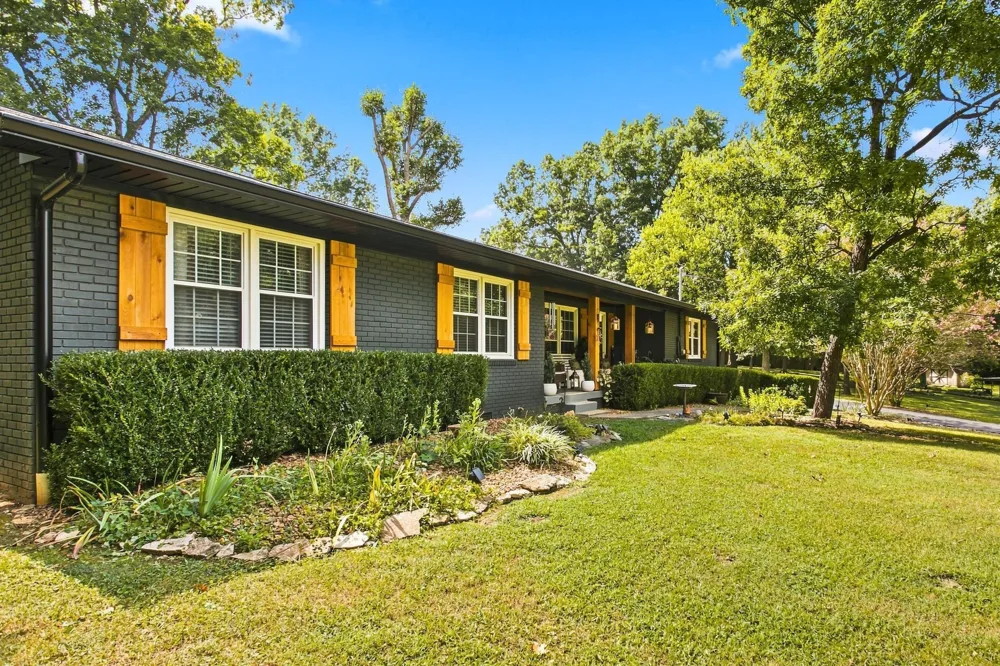 1000 Cheryl Dr Lewisburg, TN 37091
