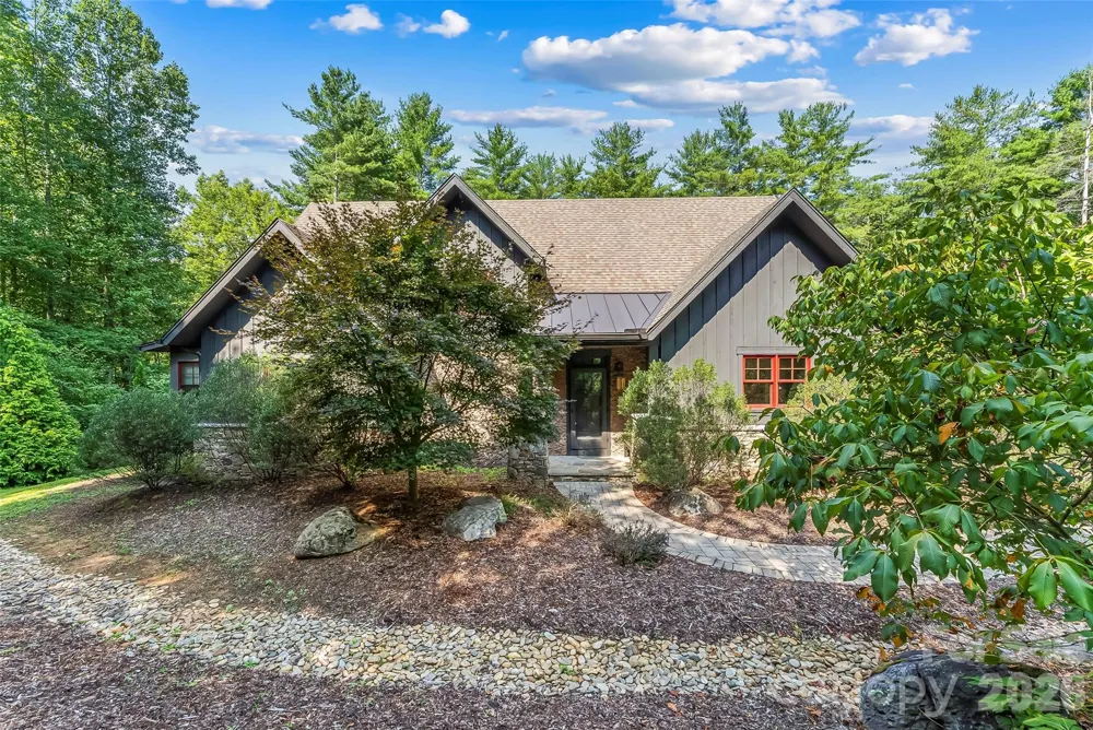 3201 Donahue Drive Nebo, NC 28761