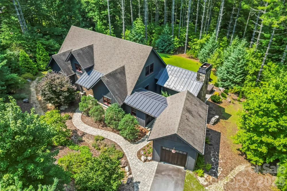 3201 Donahue Drive Nebo, NC 28761