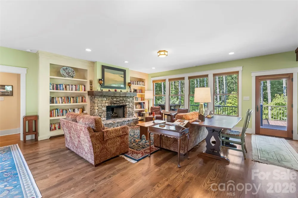 3201 Donahue Drive Nebo, NC 28761