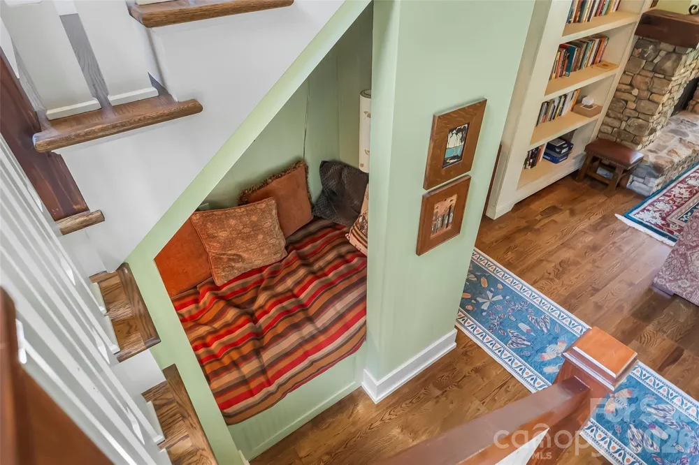3201 Donahue Drive Nebo, NC 28761