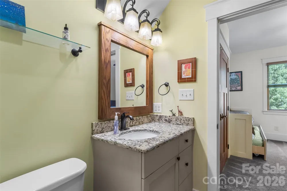 3201 Donahue Drive Nebo, NC 28761