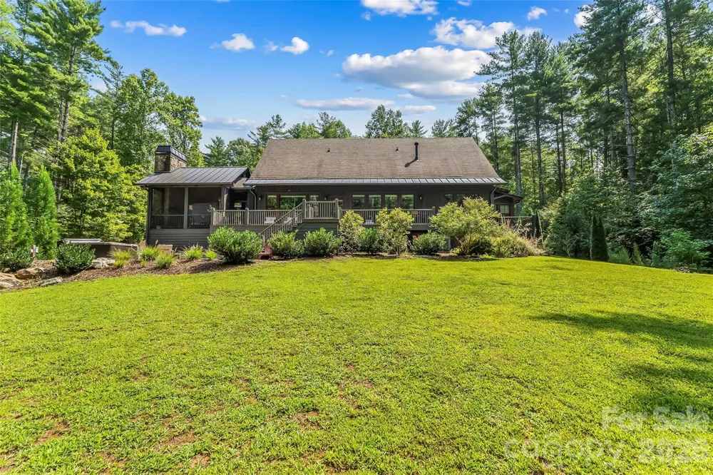 3201 Donahue Drive Nebo, NC 28761