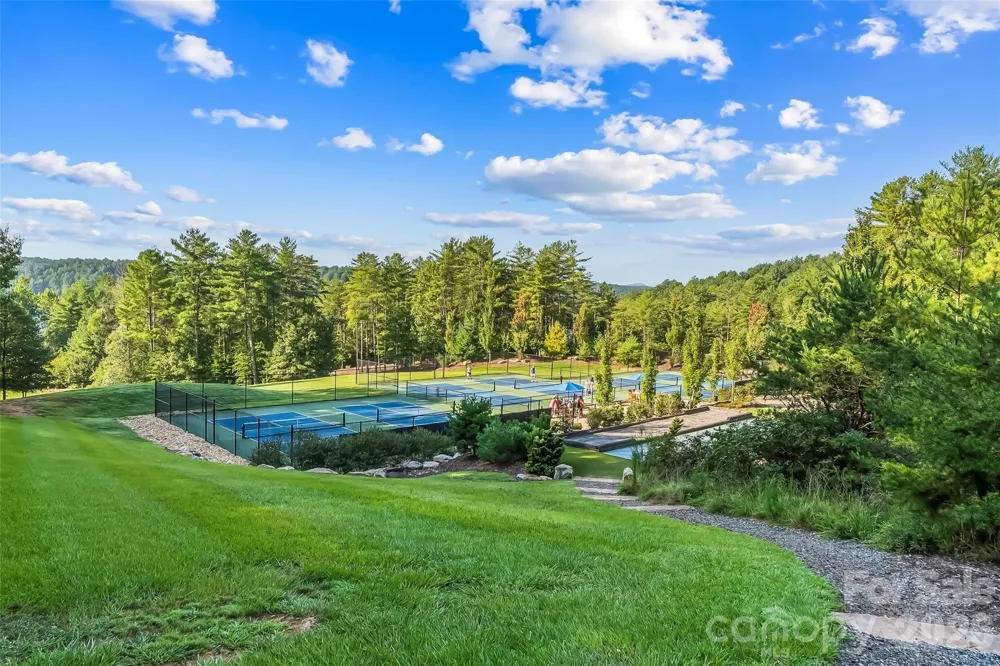 3201 Donahue Drive Nebo, NC 28761