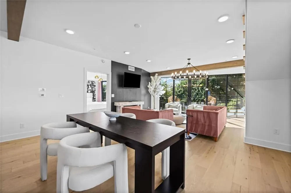 346 Peters Street SW #301 Atlanta, GA 30313