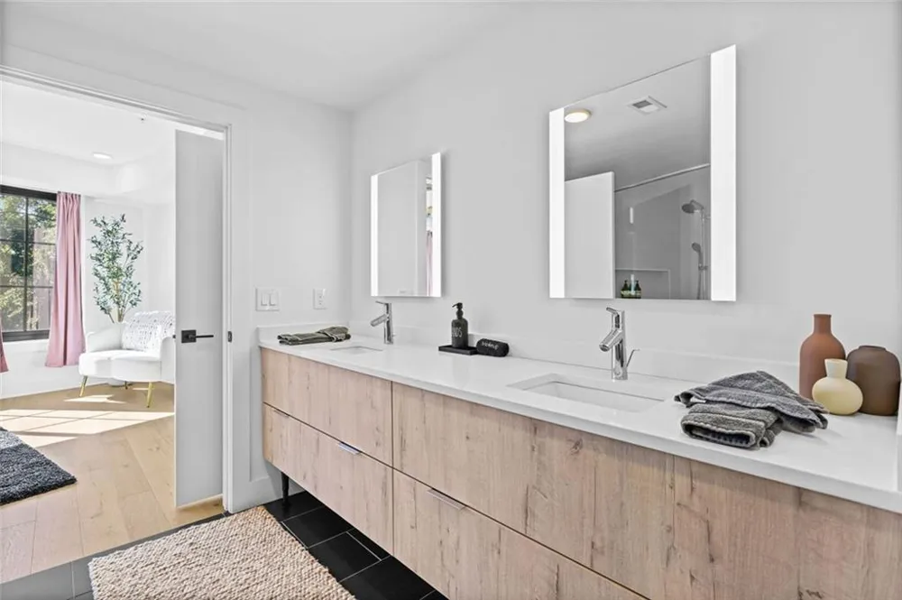 346 Peters Street SW #301 Atlanta, GA 30313