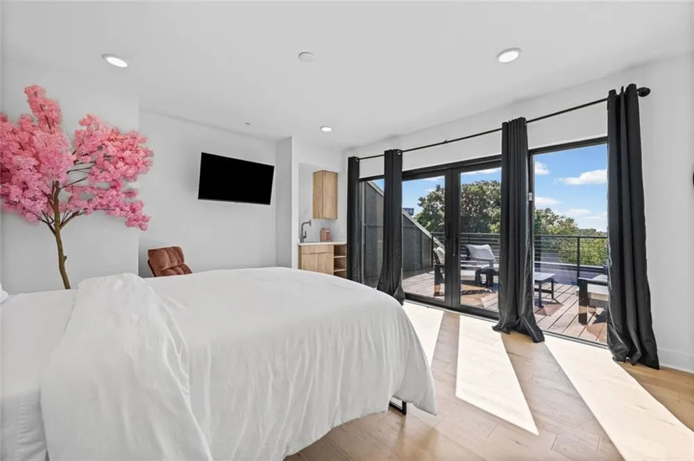 346 Peters Street SW #301 Atlanta, GA 30313