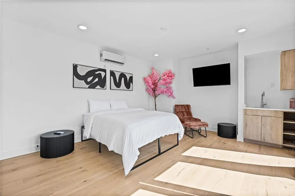 346 Peters Street SW #301 Atlanta, GA 30313