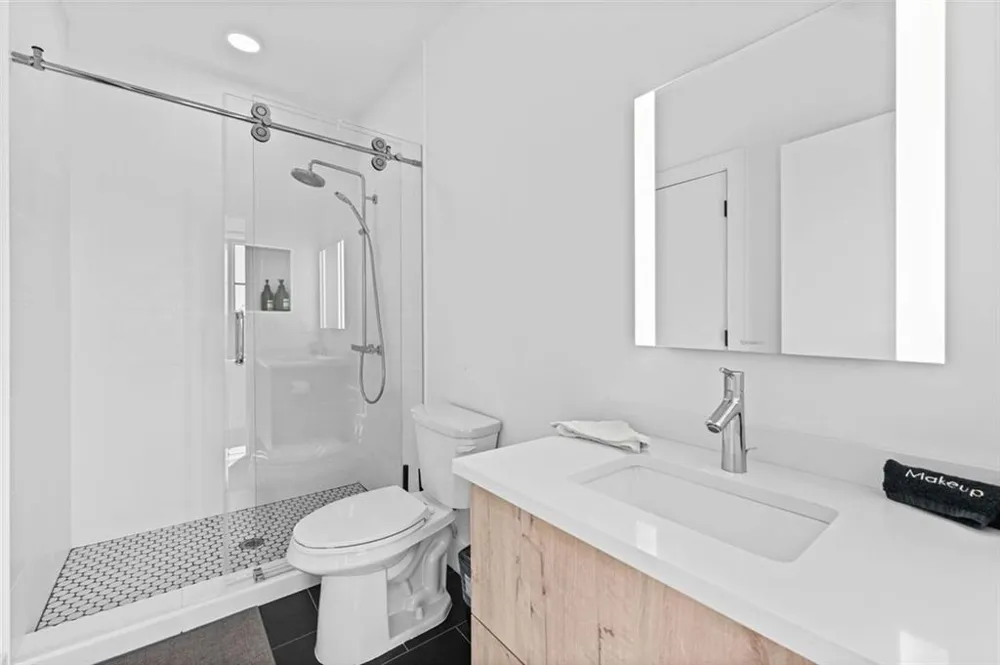 346 Peters Street SW #301 Atlanta, GA 30313