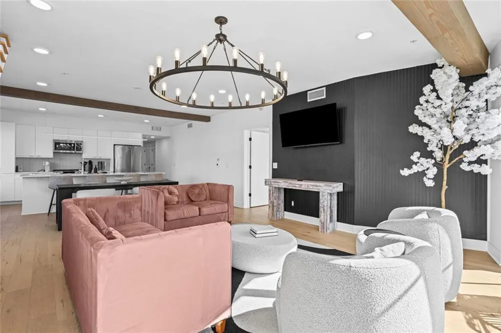 346 Peters Street SW #301 Atlanta, GA 30313