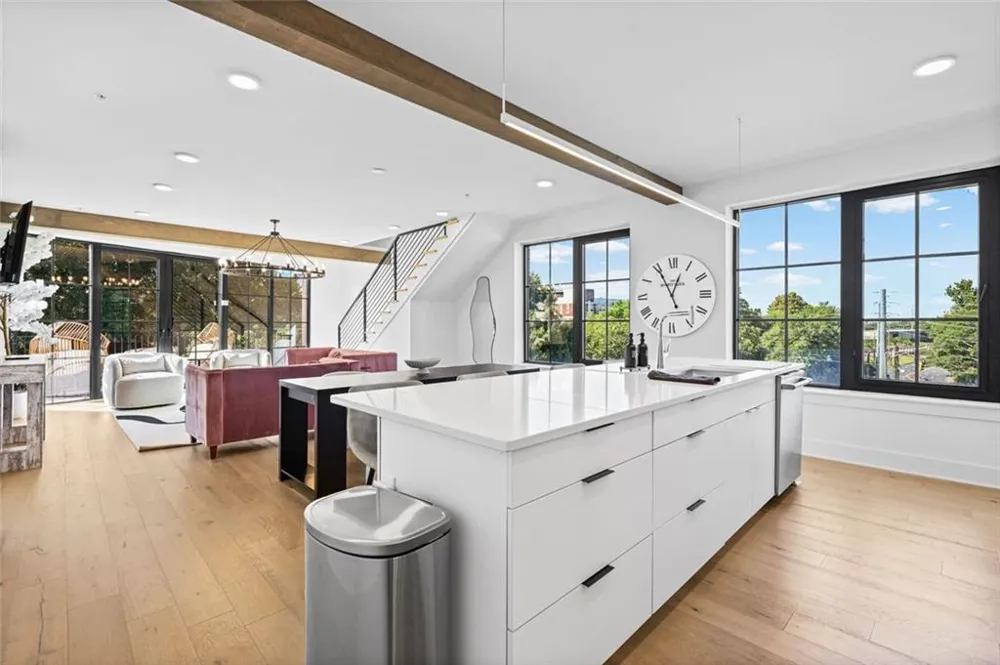 346 Peters Street SW #301 Atlanta, GA 30313