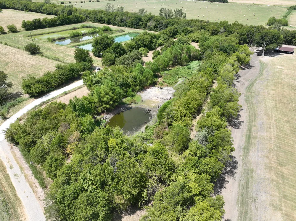 COUNTY ROAD 26701 Petty, TX 75470