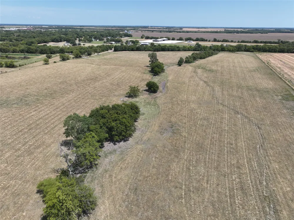 COUNTY ROAD 26701 Petty, TX 75470